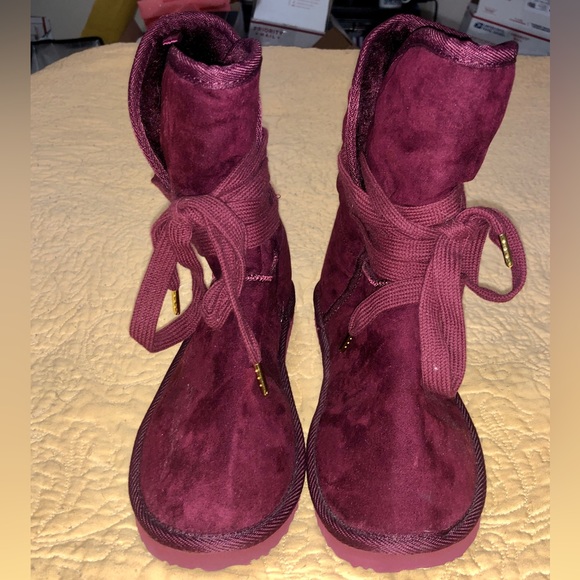 Old Navy Fur Lined Boots ❤️💜 - Picture 4 of 12